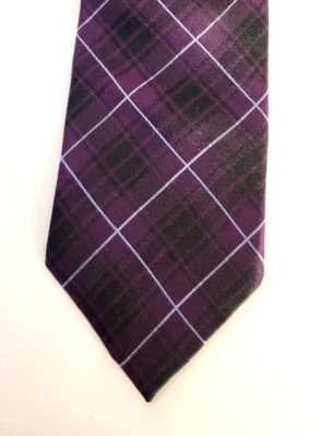 Gravata masculina executiva STAFFORD 100% seda 3 x 57 roxa, preta e branca - Imagem 1 de 4