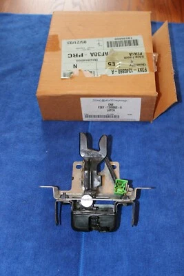 NOS 1993 1994 1995 1996 1997 1998 MERCURY VILLAGER BACK WINDOW LATCH  - Image 1 of 4