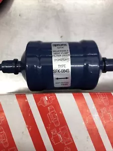 (Case Of 25) WILSPEC LIQUID LINE FILTER-DRIER SFK-084S INLET / OUTLET 1/2" ODF - Picture 1 of 4