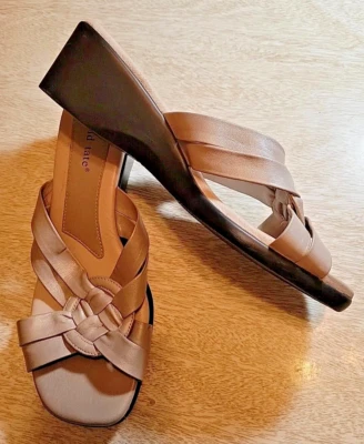 Sandalias sin cordones David Tate para mujer talla 9 anchas de cuero marrón verona usadas en excelente estado Foto 1 de 4