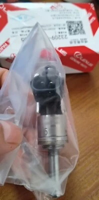OEM Fuel Injector 23209-36080 for Lexus IS200t NX200t RC200t - Image 1 of 4