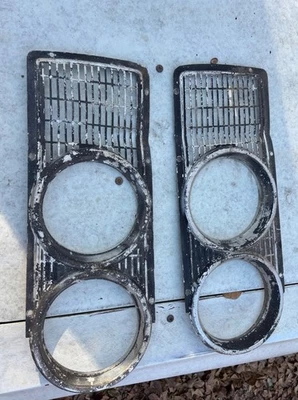 Par de bisel de faros Mopar 1966 Dodge Coronet 440 Foto 1 de 2