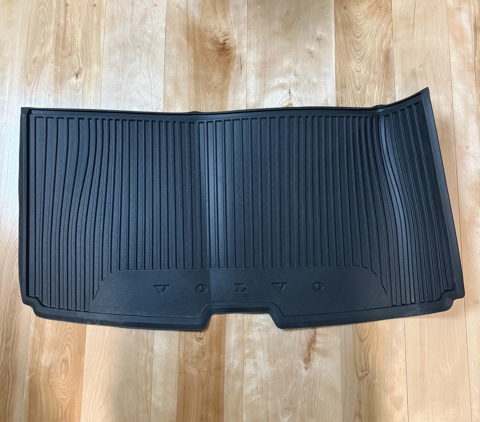 Revestimiento de alfombrilla de goma para maletero Volvo OEM XC90 2016-2025 31435462 Foto 1 de 4