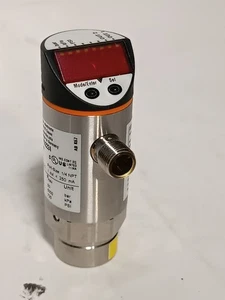 IFM Electronic PN2224 efector500 Pressure Sensor with Display, Port: 1/4" npt - Picture 1 of 12