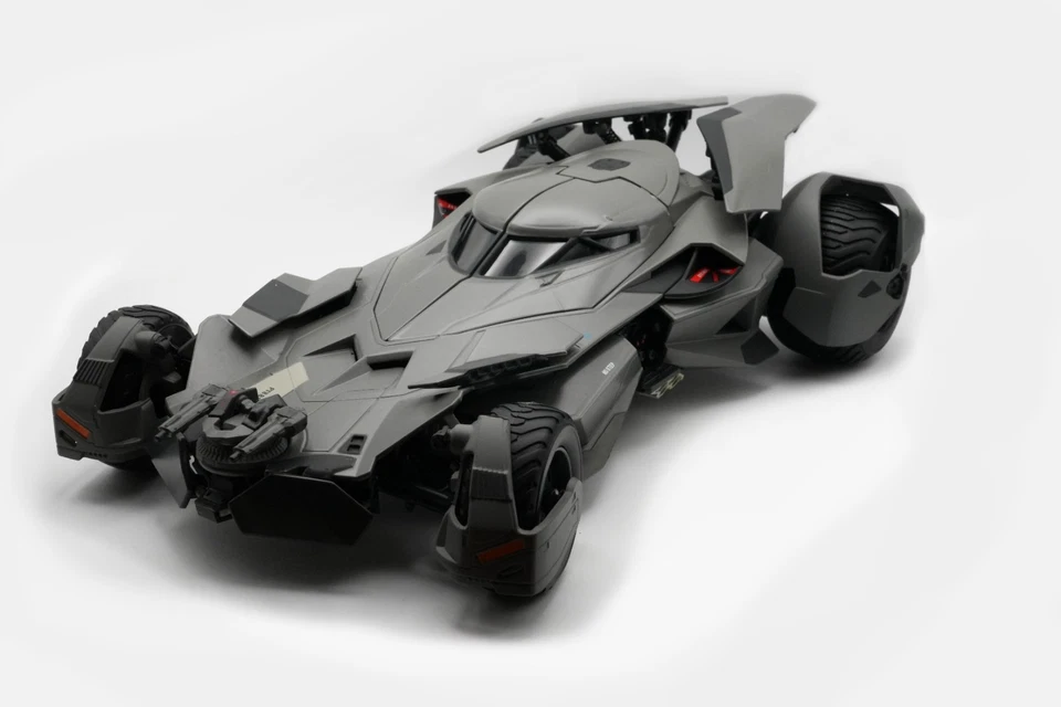Hot Wheels Batman vs Superman Batmobile 1:18 Diecast - Image 1 of 2