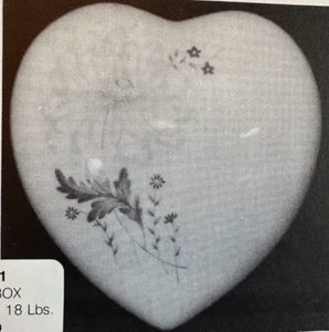 VINTAGE LONGVIEW CERAMIC MOLD #571   HEART BOX - Picture 1 of 11