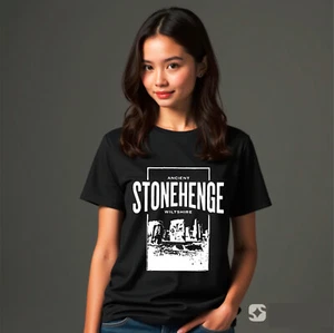 Stonhenge T-Shirt, Wiltshire Regular Fit Gift Tee Men's Unisex T-Shirt - Picture 1 of 6