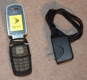 LG Sprint Mobile LX160 Cellular Flip Phone Black Tested - Picture 1 of 12