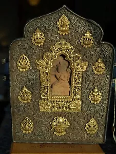 Antique Tibetan parcel gilt silver amulet box reliquary Ghau Gau Tibet 1750-1850 - Picture 1 of 5