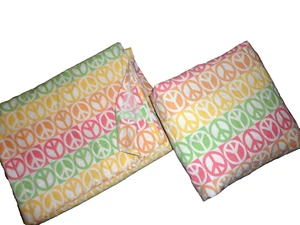 TOMMY HILFIGER WOODSTOCK GREEN ORANGE YELLOW PEACE (2P) TWIN SHEET SET - Picture 1 of 7