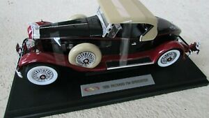 1:18 vintage metal 1930 Packard 734 Speedster car model complete w labeled stand