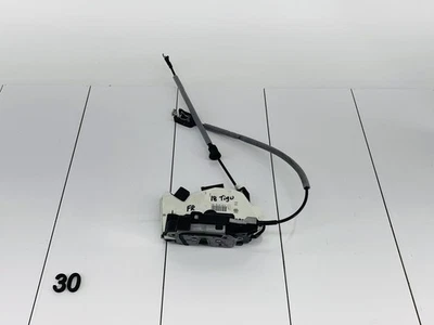 17-18 VOLKSWAGEN TIGUAN LIMITED ACTUADOR DE CIERRE DE PUERTA DELANTERO DERECHO OEM Foto 1 de 4