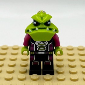 LEGO Alien Trooper Minifigure Alien Conquest 7049 7066 7051 Authentic EUC