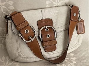 Vintage Coach Big Soho weiß braun Leder Schulter Schnalle Klappe Tasche K0867-F13105 - Bild 1 von 16