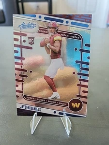 2024 Panini Absolute - Rookies Jayden Daniels #102 Blue (RC) - Picture 1 of 2