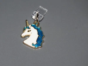 Breloque licorne avec prise en L attachée - Utilisé dans la zone du chargeur - Photo 1 sur 1