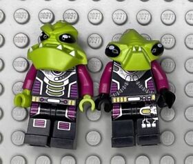 Lego 2 Alien Conquest Minifigures Lot Pilot & Trooper  853301 7052 7067 Minifigs