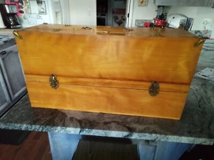 Vintage Holz Angeln Köder Box sehr schön 26" L x 13,5" H x 9,5" T - Bild 1 von 12