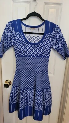 GB 蓝色和白色连衣裙 S 码二手   — 第 1/4 张图片