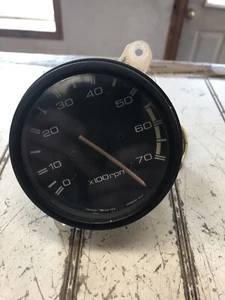 89 90 91 Isuzu Trooper Speedometer Tachometer 2.6 4CYL - Picture 1 of 3