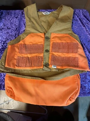 Duxbak Mens Medium Hunting, Shooting Vest —Shell Pockets In Front - Image 1 of 4