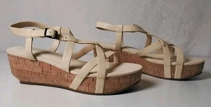 Sandali con cinturino Eileen Fisher taglia 8 osso opaco array core sughero zeppa - Foto 1 di 8