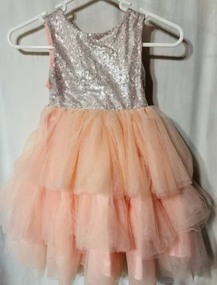 VESTIDO PRINCESA AMERICANA MENINAS TAMANHO 4 ROSA LANTEJOULAS LENÇO SAIA EM CAMADAS - Imagem 1 de 4