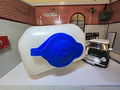 Classic Mini Windscreen Washer Bottle 83-88 & 92-00 ADU3906 GWW935 OEM MG ROVER - Image 1 of 4