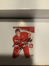 2009-10 Ben Grotting  Autographed Wisconsin Badgers Hockey Card NCAA BIG TEN #06