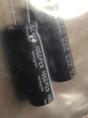 Premium Nichicon Brown Capacitor 47uf  250v Made in Japan 105 degree new caps x2 - image 1 of 3