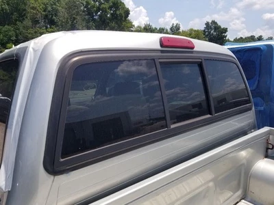 04 2004 TOYOTA TACOMA REAR BACK GLASS SLIDING *LOCAL PICKUP ONLY*  Foto 1 de 4