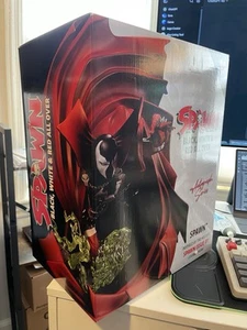 Estatua de resina McFarlane Spawn #1 (negro blanco y rojo por todas partes) escala 1:10 EN STOCK - Imagen 1 de 3