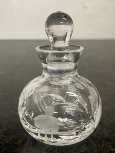 Stuart Crystal Perfume Bottle – Engraved Flower Design 8.5cm Hand Cut England - Picture 1 of 9