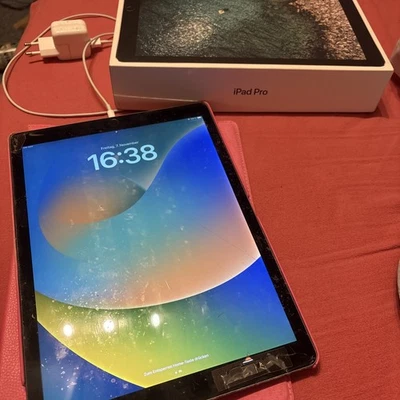 Apple iPad Pro 2. Gen 64GB, Wi-Fi + 4G (Ohne Simlock), 12,9 Zoll - Space Grau - Bild 1 von 3