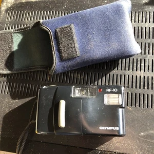 Olympus AF-10 fotocamera vintage pellicola 35 mm punta e scatta in custodia - Foto 1 di 6