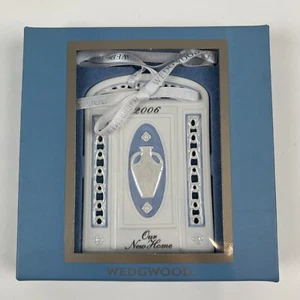Wedgwood Our First Home 2006 Weihnachtsbaumornament blau weiß Jaspis NEU - Bild 1 von 5