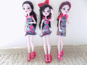 Monster High Dolls Group of 3 With Heart on Cheek, no Bendable Arms or Legs 2015 - Picture 1 of 5