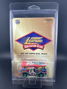 2001 Johnny Lightning Collectors Club 60s Volkswagen VW HIPPIE BUS PEACE look - Picture 1 of 3