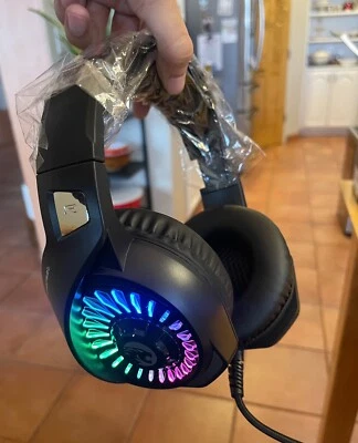 ZIUMIER Z20 Black Gaming Headset for PC PS4 PS5 Xbox One Controller Wired Ove... - Image 1 of 3