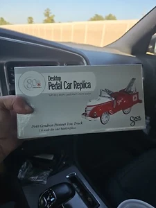 Desktop Pedal Car Replica - 1940 Gendron Pioneer Tow Truck State Farm Insurance - Picture 1 of 2