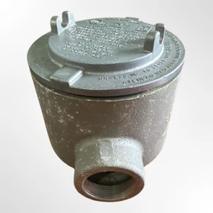 NEW Crouse-Hinds GUAB59-SA, 1-1/2", Aluminum Explosionproof Conduit Outlet Box - Picture 1 of 2
