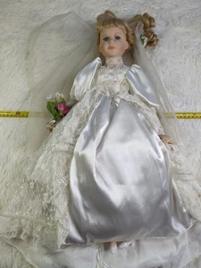  Dynasty Doll Collection Porzellan 1994 Annual Bride Puppe Neu in Box rote Haare  - Bild 1 von 7