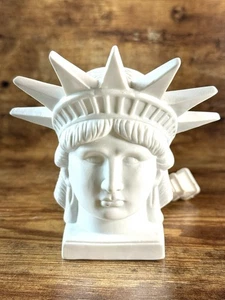 "Lámpara de luz nocturna de cerámica vintage JSNY Estatua de la Libertad, Taiwán, 5"" probada funciona" - Imagen 1 de 13