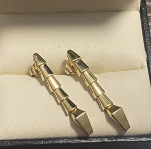 Real 18K Saudi Gold Stud Earrings - Picture 1 of 5