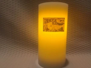 Leuchtende Weihnachtskerze, flammenlos mit Timer, Vanilleduft & Timer. - Bild 1 von 2