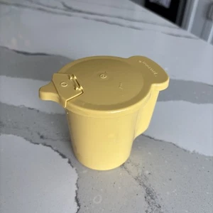 Vintage TUPPERWARE Creamer 574-12 Flip Top Giallo Raccolta Oro Orlando FLA. - Foto 1 di 7