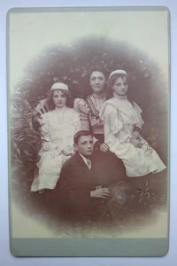 Hermosa fotografía familiar de moda con tarjeta de gabinete de madre e hijos - Imagen 1 de 2