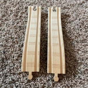 THOMAS & FREUNDE Holzeisenbahn 9" geneigtes Holzgleis 2 Stück Konvolut - Bild 1 von 4