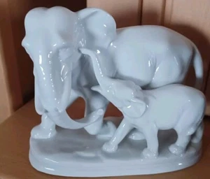 Porzellanfigur Elefant mit Baby, 9905, Weiss, Kühnert & Co. Gräfenthal, 12 cm - Bild 1 von 8