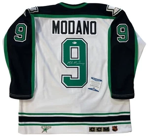 CAMISETA FIRMADA POR MIKE MODANO 1994 CCM AUTÉNTICA DALLAS STARS CERTIFICADO DE AUTENTICIDAD BECKETT 48 - Imagen 1 de 5